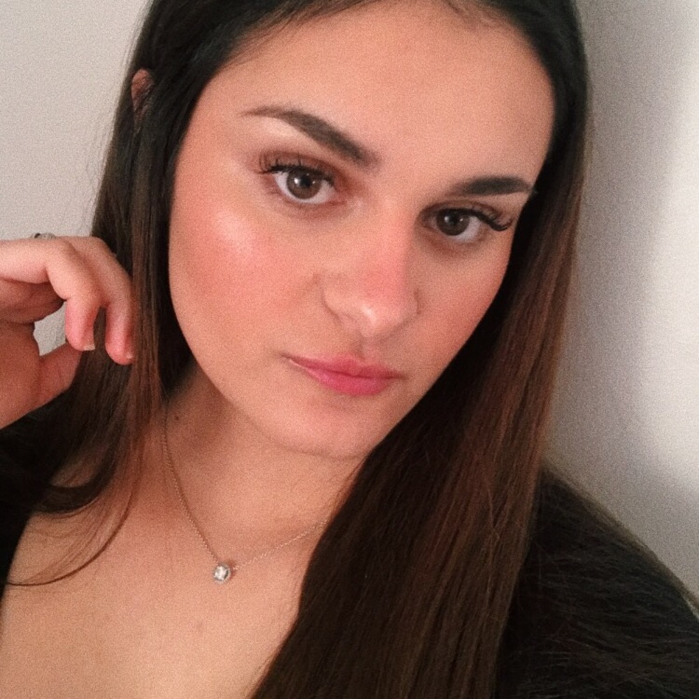 Meet your Posher, Anna